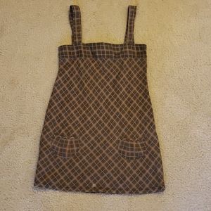 Dress (overall type)